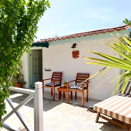 Kemerbag 29 12 Yas Uestue (adults Only) Bed and Breakfast