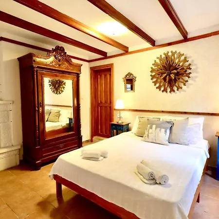 Kemerbag 29 12 Yas Uestue (adults Only) Bed & Breakfast