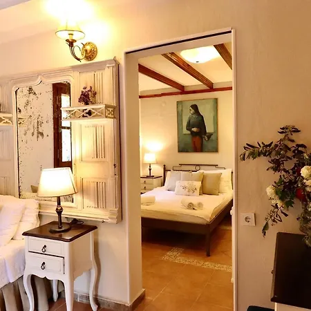 Kemerbag 29 12 Yas Uestue (adults Only) Bed & Breakfast