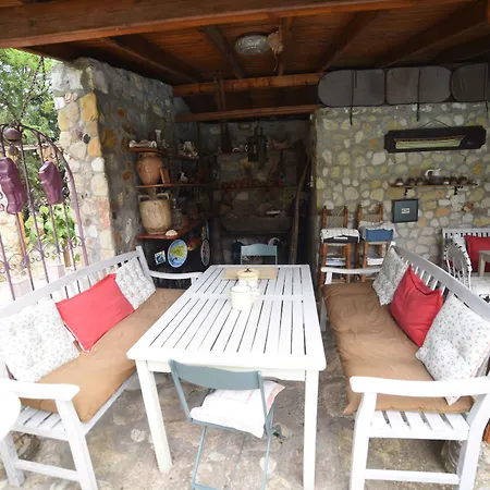Kemerbag 29 12 Yas Uestue (adults Only) Τένεδος