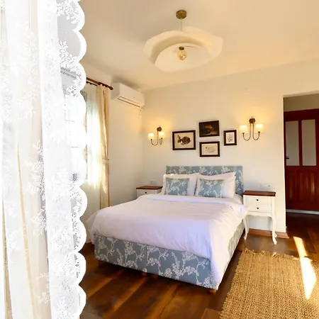 Kemerbag 29 12 Yas Uestue (adults Only) Bed and Breakfast